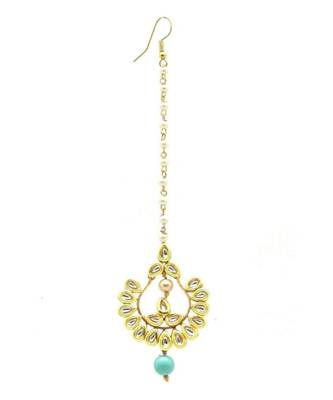 Chand Bali Shaped Maang Tikka Decorated Kundan & Pearl Drops 1