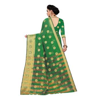 Green woven cotton silk saree with blouse 4