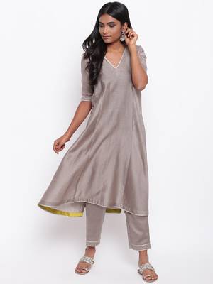 Brown Gota Flared Kurta 8