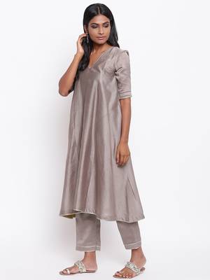 Brown Gota Flared Kurta 10