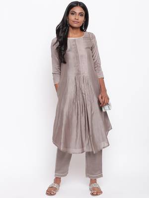 Brown Gota Pleats Kurta 12