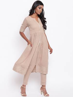 Beige Gota Slit Kurta Set 10