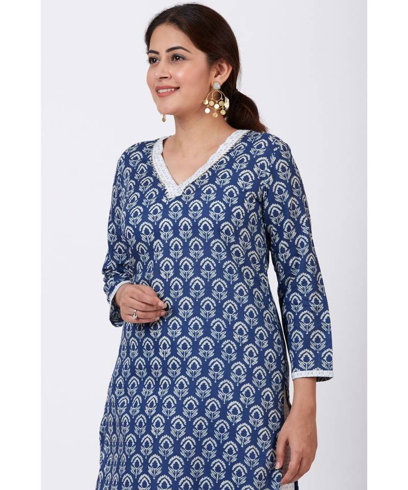 Stain Blue Printed Kurti with Printed Pants