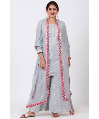 Magical Gray Foil Printed Kurti with Flared Palazzo and Mokaish Chiffon Gotta Dupatta 4
