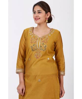 Mellow Mustard Gotta-Patti Embroidered Kurti with Straight Red Banarsi Palazzo 5