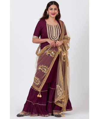 Plum Embroided Kurti and Crushed Ghararas with Golden Paisley Dupatta 1