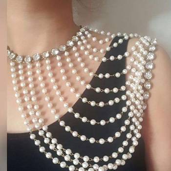 White cubic zirconia brooch 1
