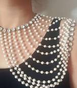 White cubic zirconia brooch