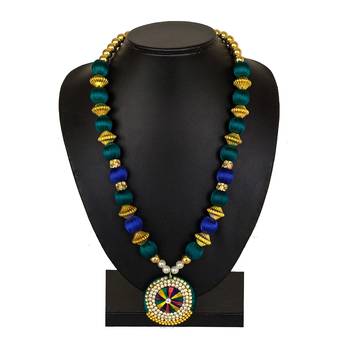 Green Collar Necklace 1