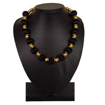 Black Chokers 1