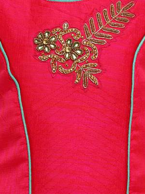 Round Neck Embellished Lehnga Choli 4