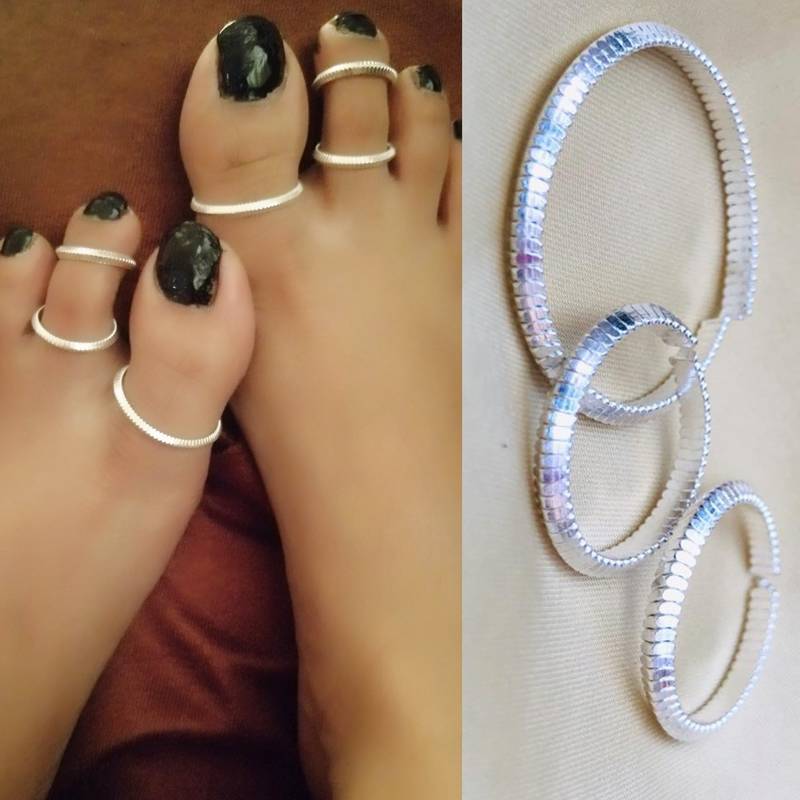 Silver toe-rings
