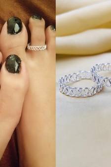 Silver toe-rings