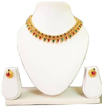 Maroon necklaces 1
