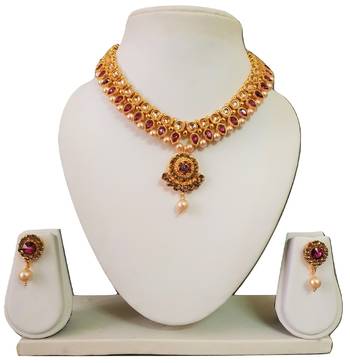 Maroon necklaces 1