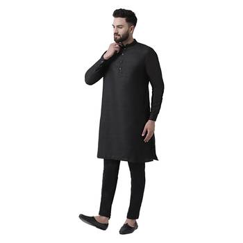 Black Plain Pure Silk Men Kurtas 2