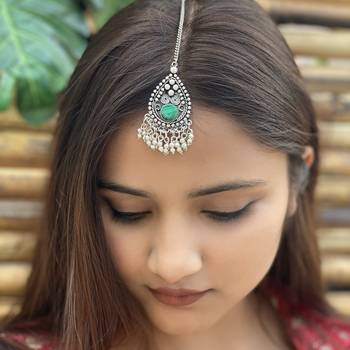 German Silver Green Stone Maangtikka 2