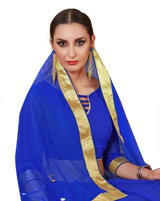 Blue printed georgette saree with blouse 3