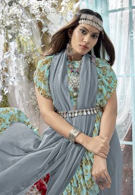 Grey plain chiffon saree with blouse 2