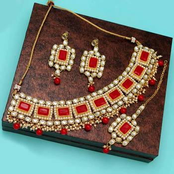 Red necklace-sets 5