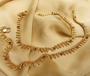 Gold anklets 1