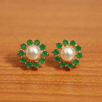 Green Emerald Studs 1