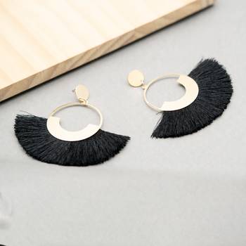 Black earrings 1
