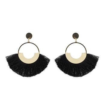 Black earrings 3