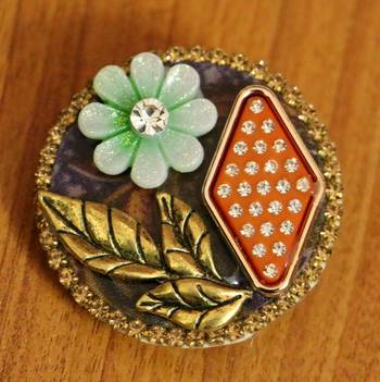 Green Zircon       Brooch 1