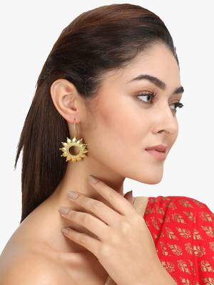 Gold Earrings 3
