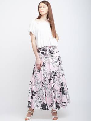Black printed crepe skirts 3