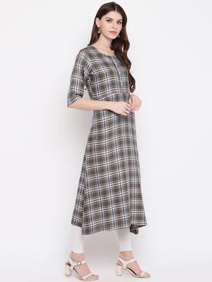 Women's Green Rayon A-line Kurti 4