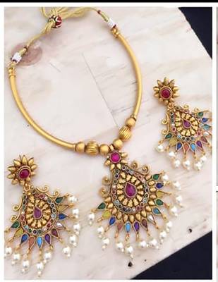 Multicolor necklaces 1