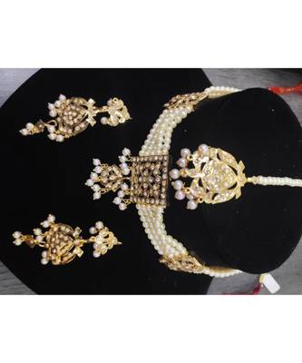 Jadau Pearl Chokar Necklace Set 1