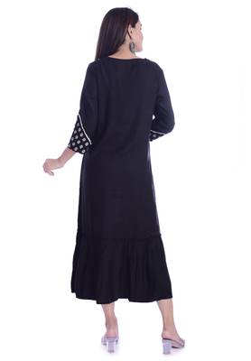 Black Color Rayon Fabric Straight Kurti 2