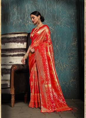 Red woven kanchipuram silk saree with blouse 1
