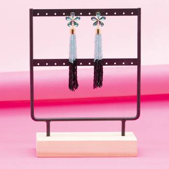 Green earrings 1