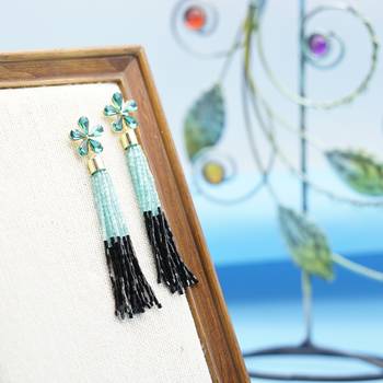 Green earrings 2