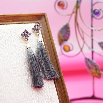Black earrings 3