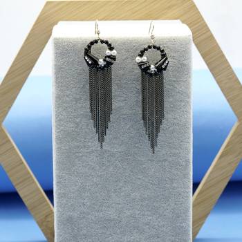 Black earrings 2