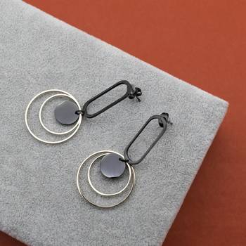 Black earrings 1