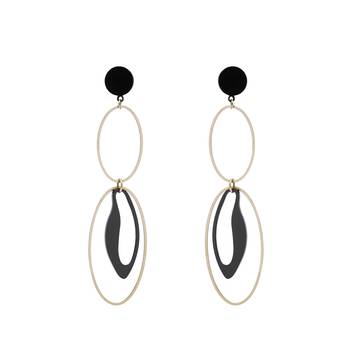 Black earrings 4