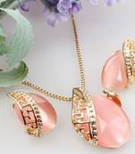 Pink necklace-sets