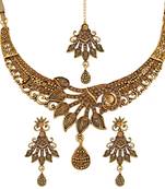 Gold crystal necklace-sets