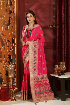 Magenta Embroidered Silk Saree With Blouse 2
