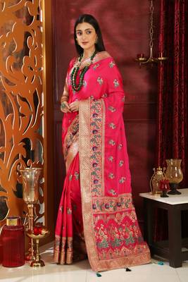 Magenta Embroidered Silk Saree With Blouse 3