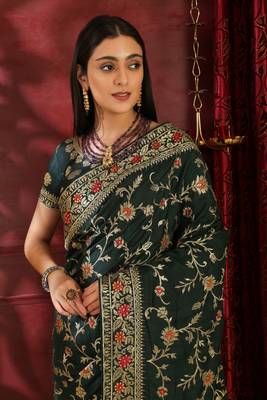 Dark Green Embroidered Silk Saree With Blouse 4