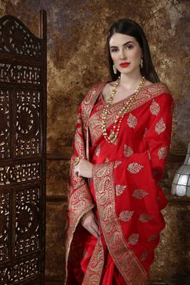 Red Embroidered Silk Saree With Blouse 4