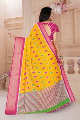 Yellow Printed Cotton Poly Saree With Blouse 2