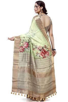 Green woven silk saree with blouse 2